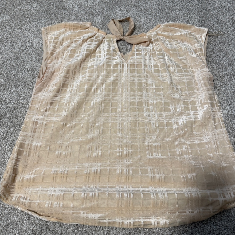 LC Lauren Conrad Cream Sleeveless Blouse with Tie Front and Cut Out